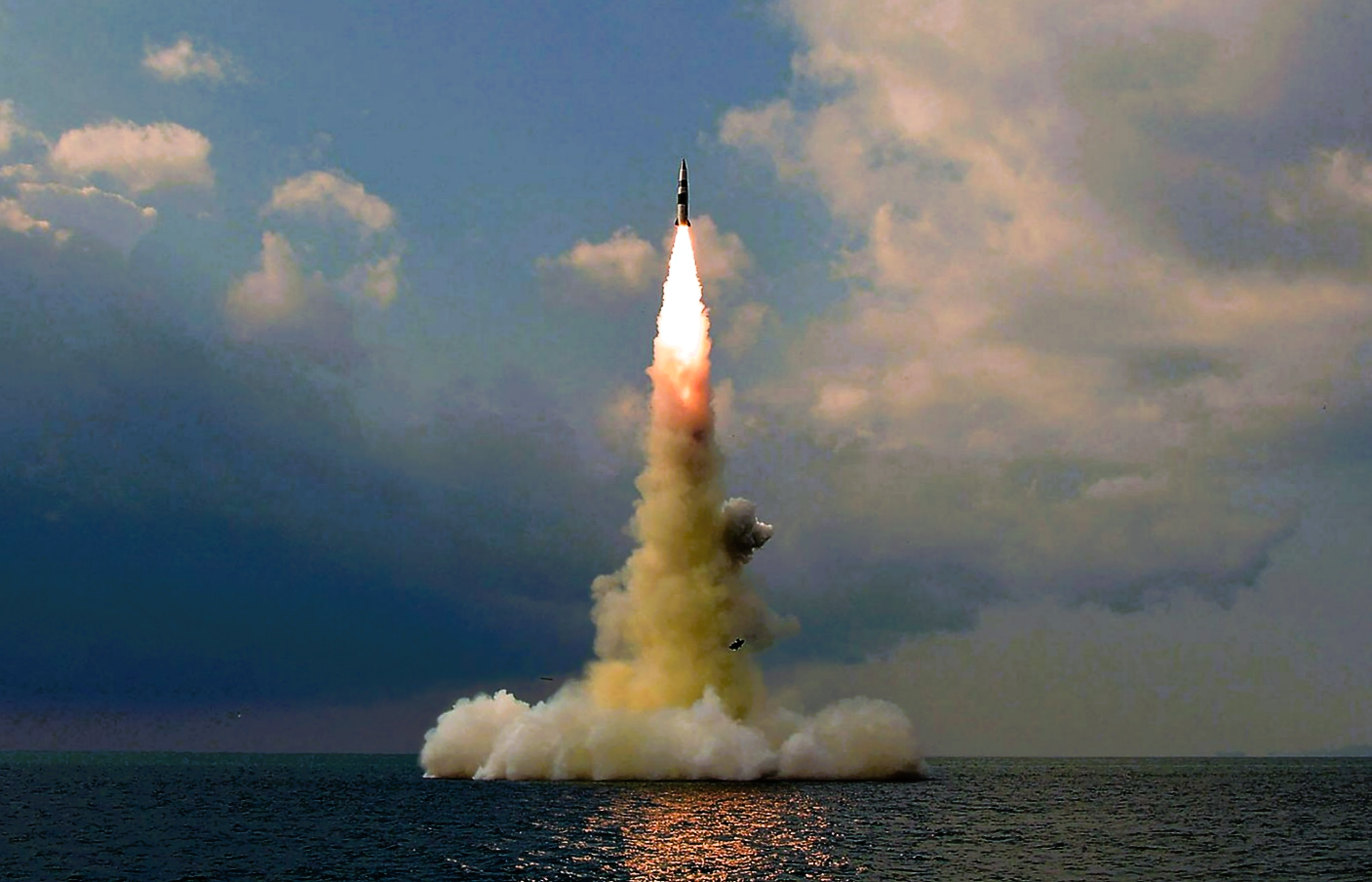 Putin schickt seine Atom U-Boote - und das mit neuen "Hyperschall-Raketen"!