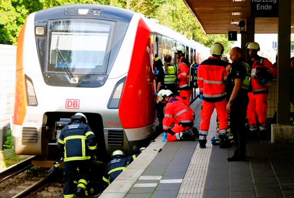 Bahnunglück! Mann von Zu erfasst und überfahren - Bahnstrecke gesperrt!